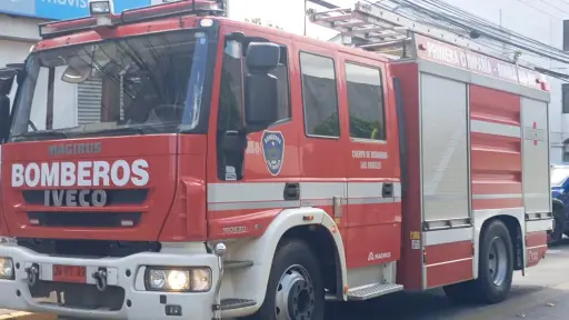 Cuatro lesionados dejó el volcamiento de un automóvil en la ruta 5 sur