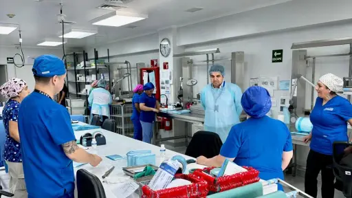 Hospital de Los Ángeles renueva equipamiento clave de Unidad de Esterilización