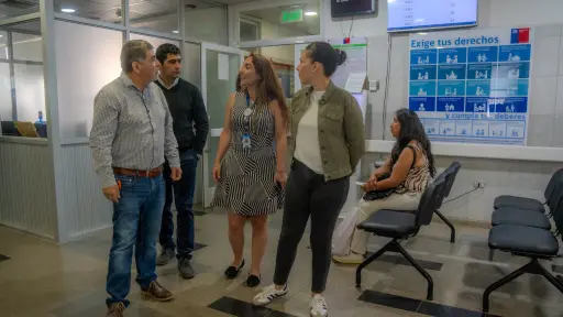 Aprueban más de \\$800 millones para fármacos, lentes y sillones dentales de postas angelinas