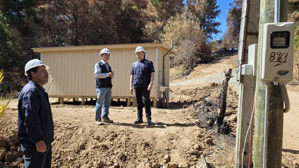 Visita inspectiva a la comuna de Nacimiento para verificar el estado de conexión eléctrica de las viviendas de emergencia., DPP Biobío