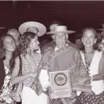 Integrantes del Cuadro de Honor 2025-2026 de la Zona Sur reciben el reconocimiento del mundo corralero en una ceremonia cargada de emoción, tradición y aplausos junto a familiares y autoridades del rodeo chileno., Diario La Tribuna