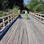 Puente Huépil en la ruta Q-973 presenta desnivel en el acceso sur, según informó la Municipalidad de Tucapel., Municipalidad de Tucapel