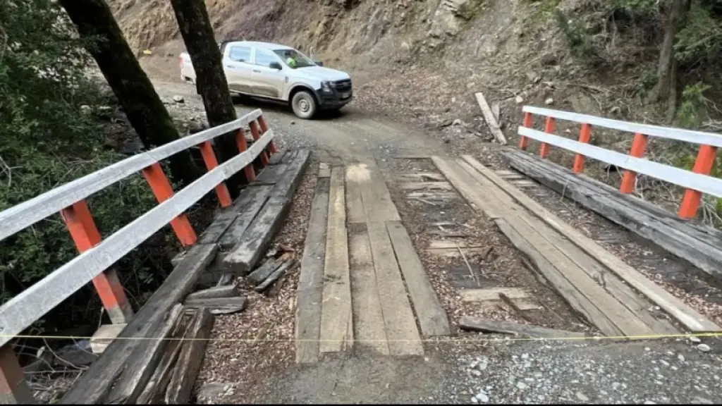 Reactivarán trabajos de reparación del puente hacia Rahueco en Alto Biobío, Cedida