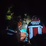 Rescatan a mujer de volcán Antuco: No podía seguir descendiendo debido a lesión, Cedida por Cuerpo Bomberos Antuco