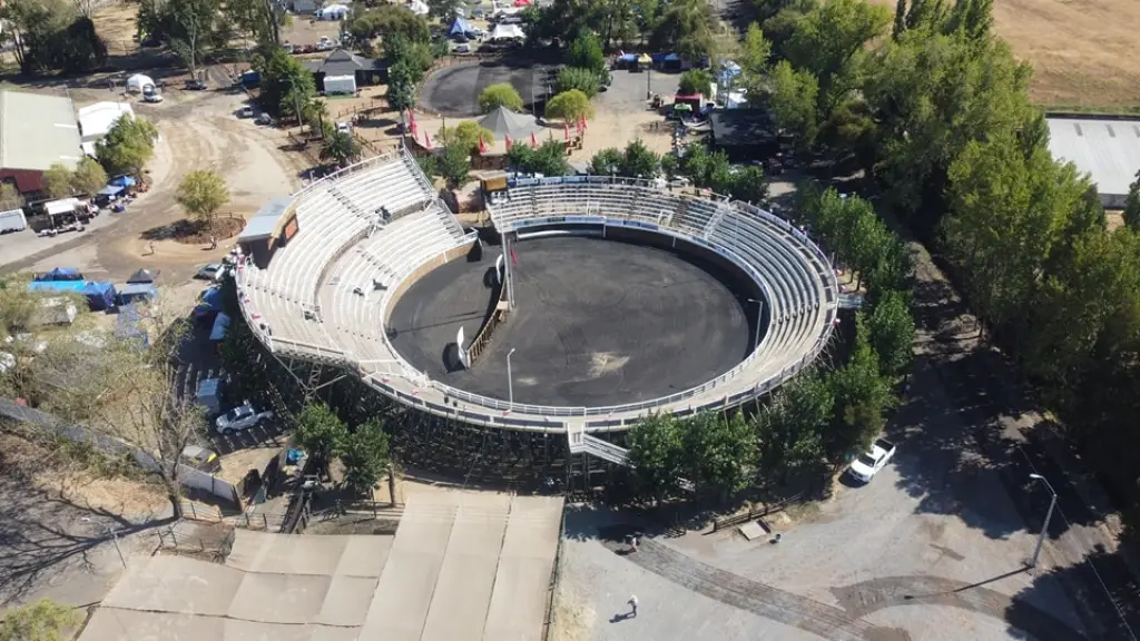 La Medialuna Edmundo Moller Bordeu se prepara para recibir a cientos de jinetes y espectadores en el Clasificatorio Zonal Sur / La Tribuna
