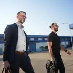 Al gestionar la logística con una agencia de viajes, las organizaciones brindan una grata experiencia a los participantes.