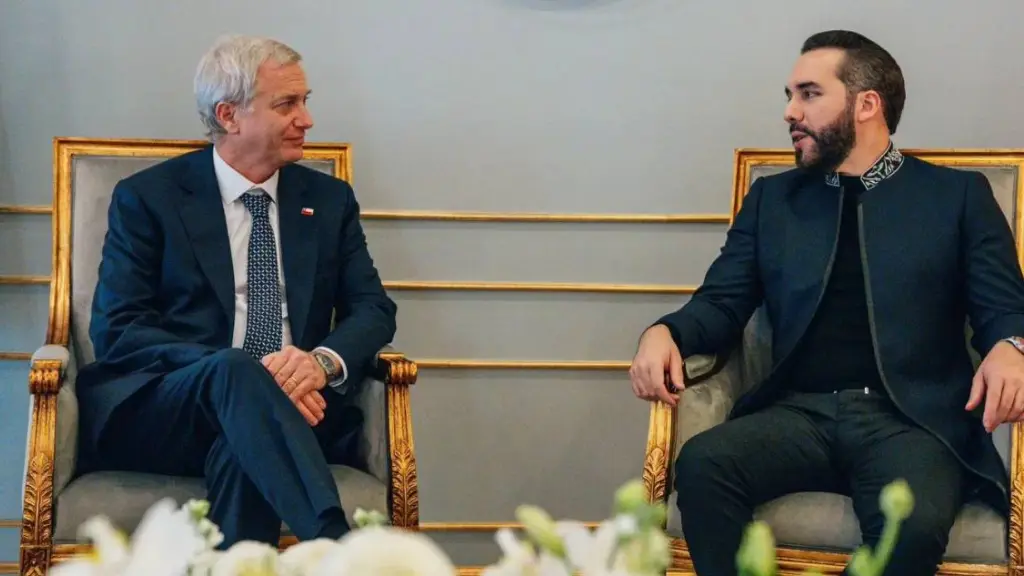 Según Ulloa, el encuentro en Chile permitirá seguir fortaleciendo el diálogo político entre ambos países., Diario UChile