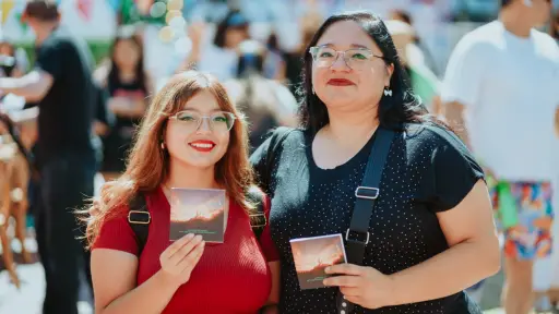 Antología del 8M: los cuentos de mujeres que reúne Santiago en 100 Palabras para conmemorar la fecha