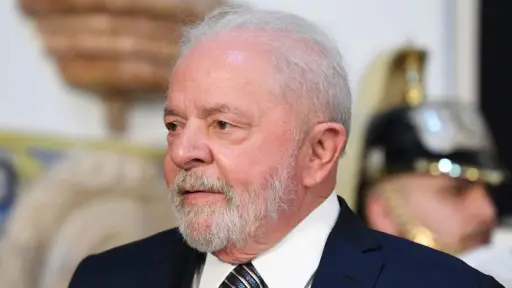 Lula da Silva da pie atrás y se resta del cambio de mando de José Antonio Kast  