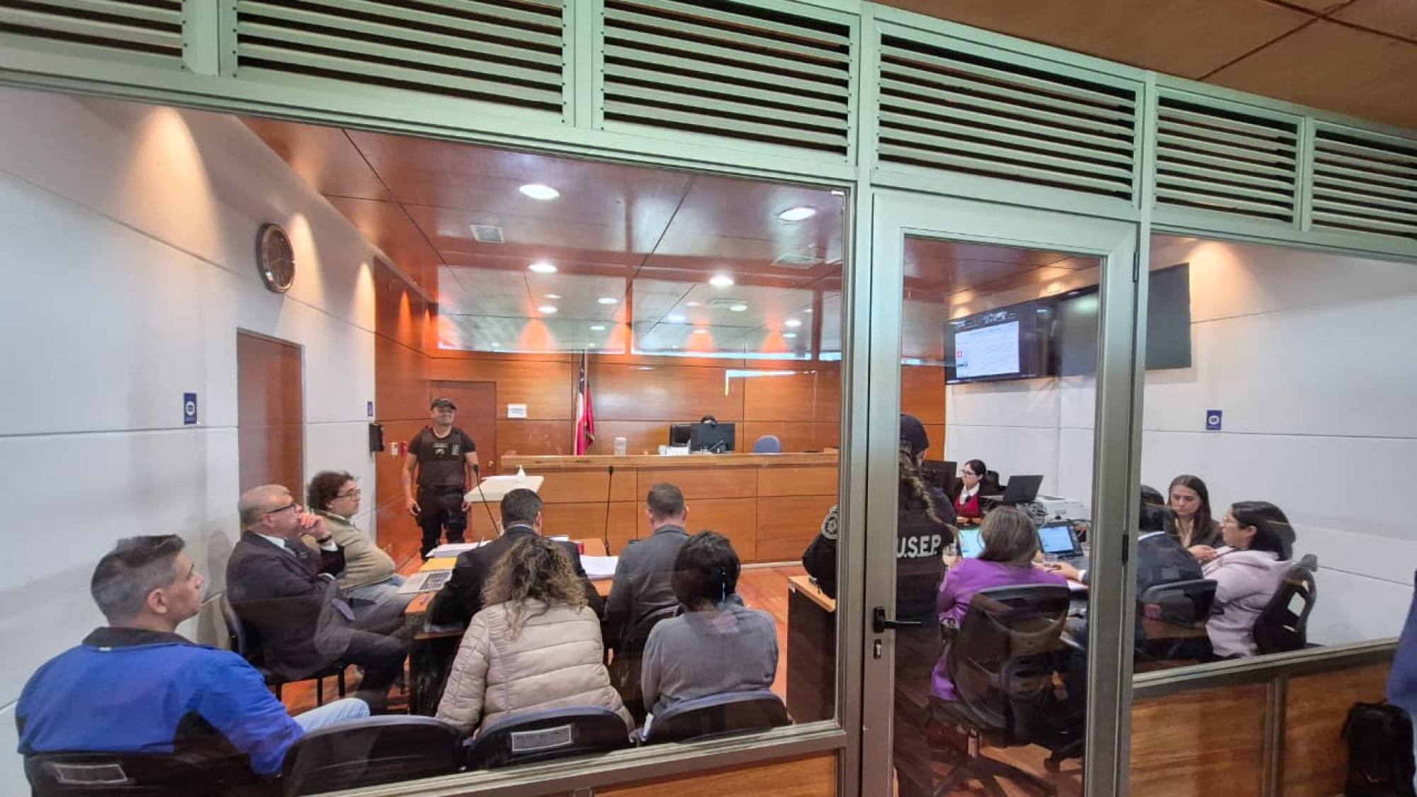 Defensa evalúa recurrir a la Suprema tras fallo que confirmó prisión de abogadas en Los Ángeles