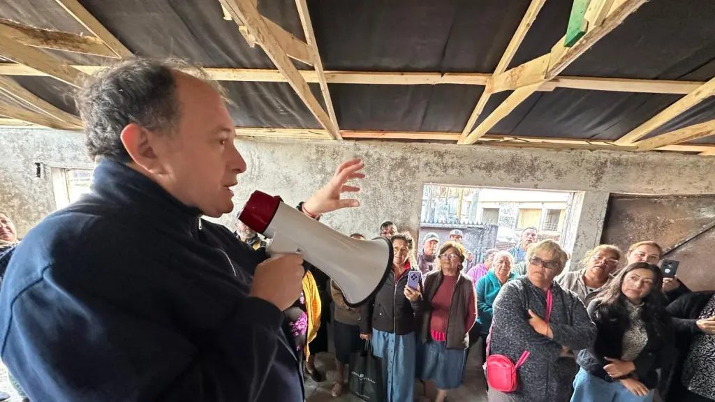 Ministro Poduje anuncia nuevos puntos de atención permanentes para familias damnificadas del Biobío, Cedida