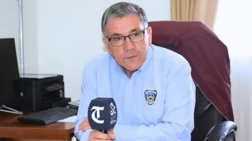 Renovar carros y sumar voluntarios: desafíos del nuevo superintendente de Bomberos de Los Ángeles