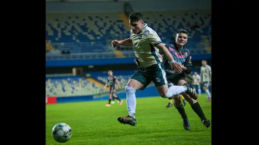 Tras el ascenso a la Segunda División Profesional: las exigencias que enfrentarán Comunal Cabrero o Lota Schwager