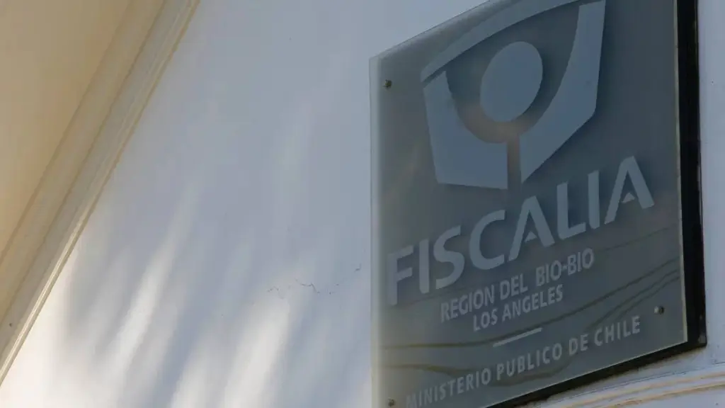 Tres abogados y un funcionario judicial fueron detenidos en Los Ángeles en el marco de una investigación por presuntos delitos de corrupción vinculados al sistema de justicia penal., AGENCIA UNO