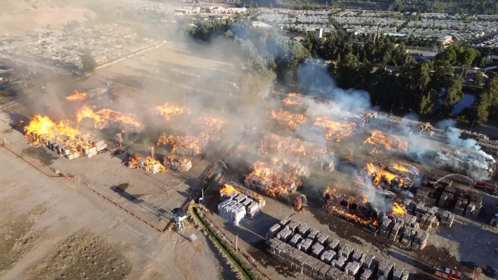 Senapred ordenó evacuar el asentamiento Pie Andino mediante alerta SAE., X: @AlexisVL11_