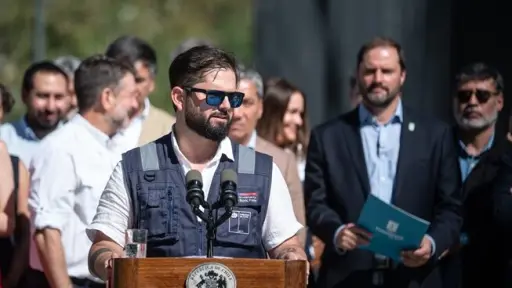 Presidente Boric advierte sobre proyecto que conmutaría penas a violadores de DD.HH.: No pueden salir libres