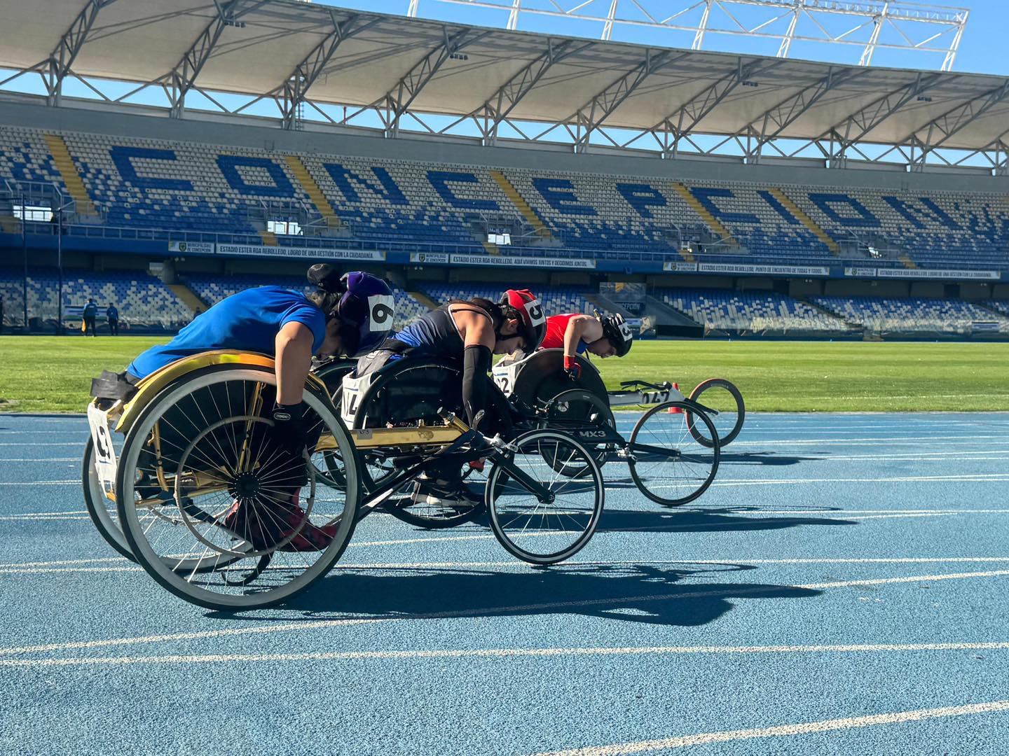 Atletas de distintas regiones del país dieron vida a una emocionante jornada en el Estadio Ester Roa Rebolledo, donde el paraatletismo fue protagonista de una verdadera fiesta deportiva / Comité Paralímpico de Chile