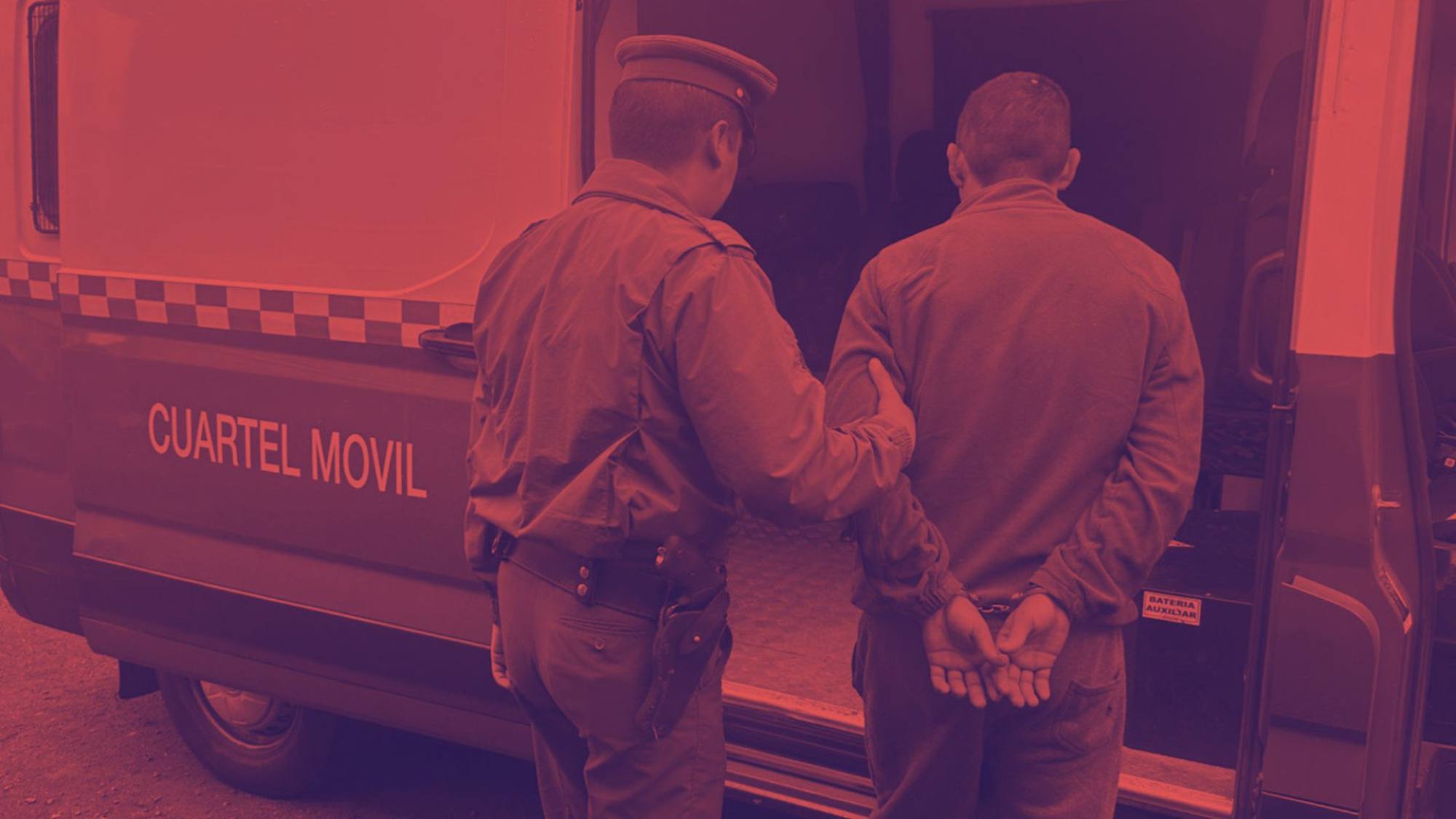 Hombre es detenido por amenazar con armas blancas a dos carabineros en Nacimiento