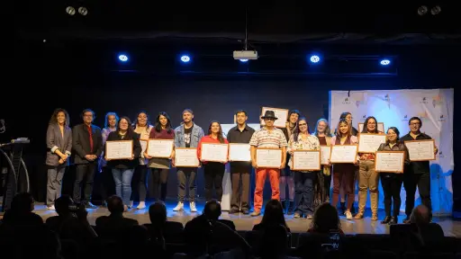 Egresan 15 estudiantes de la primera generación de Escuela de Artes Visuales en Los Ángeles