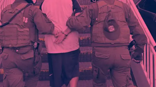 Jóven de 19 años es detenido tras agredir a dos menores durante riña en liceo de Nacimiento