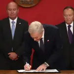 El Mandatario hizo un llamado directo a evitar acciones que afecten a terceros, especialmente en servicios esenciales como el transporte., Aton