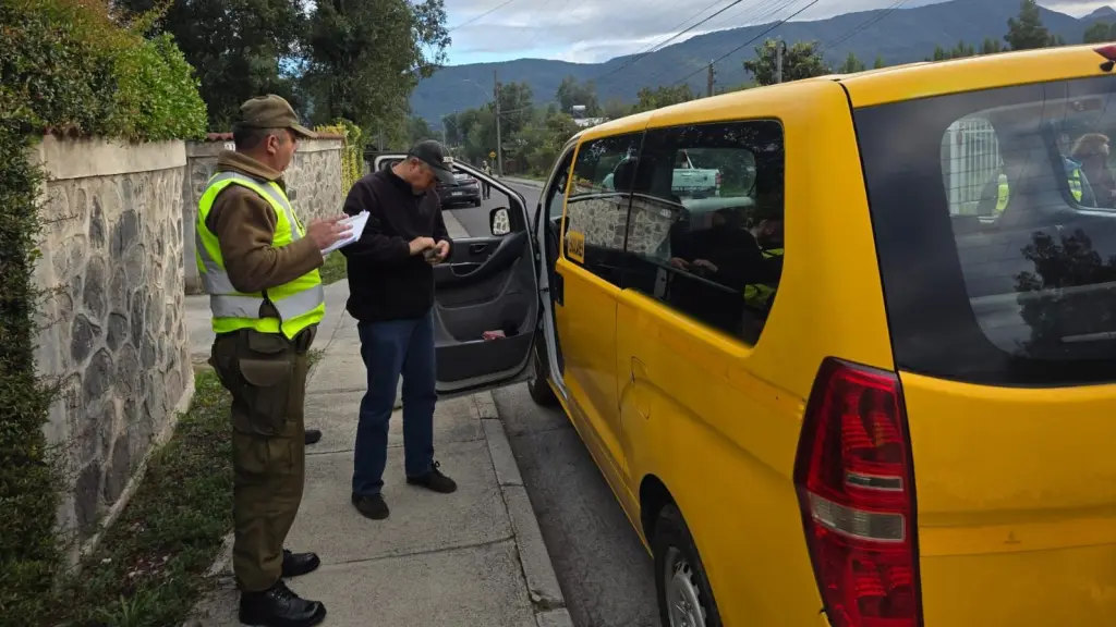Fiscalización a transporte escolar en Antuco, Carabineros de Chile