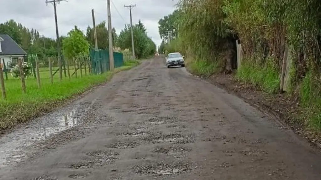 Vecinos de Campo Alegre en Los Ángeles reclaman por el pésimo estado del camino , Cedida