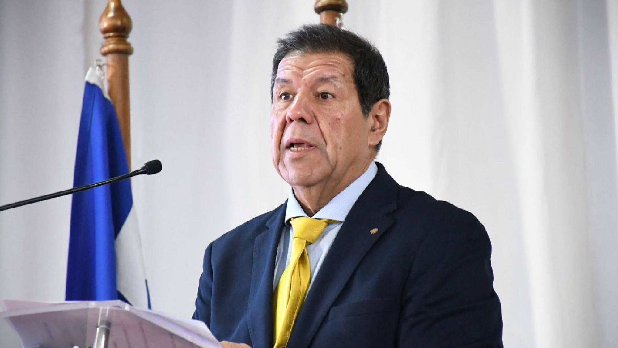 Jaime Veloso renuncia a Renovación Nacional tras más de 35 años de militancia