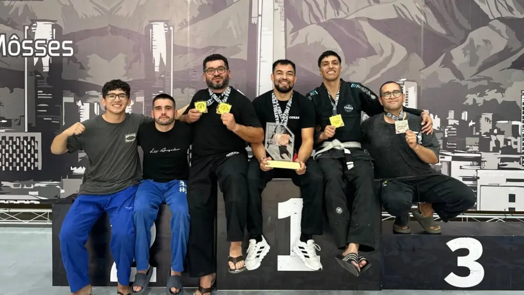 Entre 800 participantes: Equipo de Jiu Jitsu de Los Ángeles conquistó el título nacional en Santiago, Deportes Los Ángeles