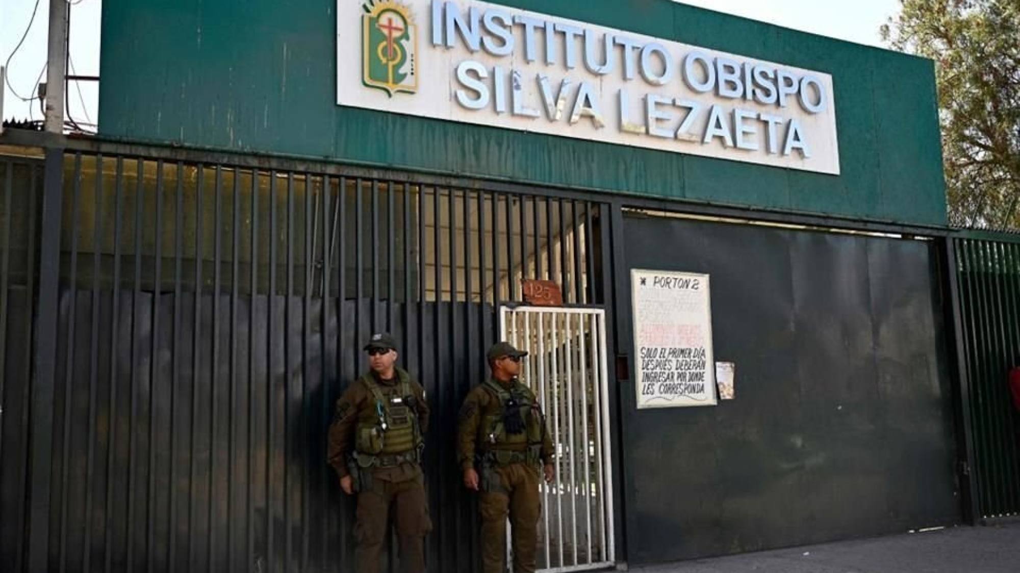 Calama despide a inspectora fallecida tras ataque de estudiante mientras heridos siguen en riesgo vital