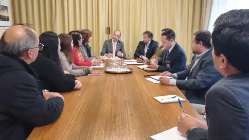 Autoridades articulan plan conjunto para asegurar atención médica en situaciones críticas