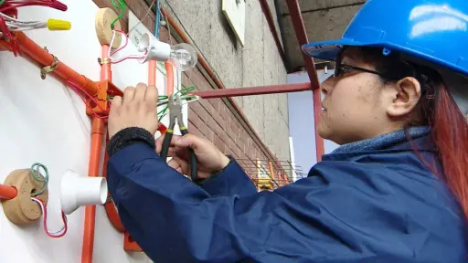 Arreglos simples en casa: qué puedes hacer tú mismo sin gastar de más