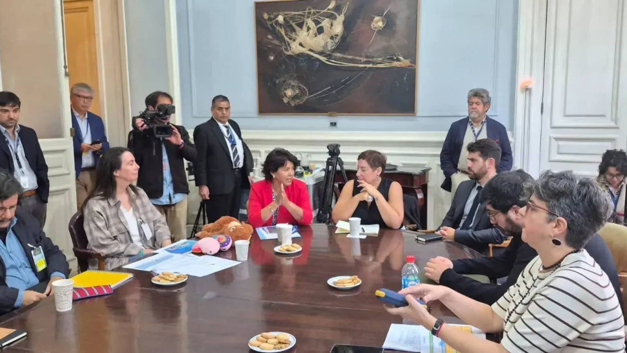 Plantean acelerar ley de convivencia escolar y frenar acceso a violencia digital en estudiantes