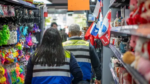 Refuerzan fiscalización a malls chinos en Biobío por seguridad de productos