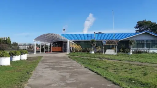 Liceo de Laja suspenderá clases este miércoles por amenazas que comprometen la seguridad escolar