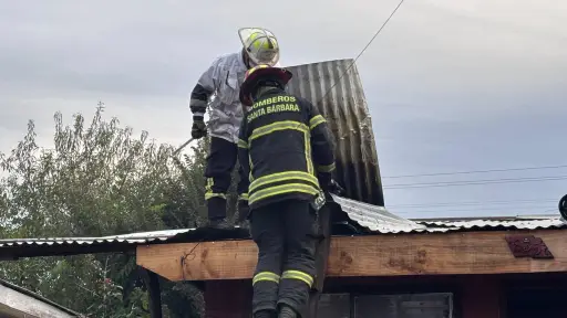 Dos emergencias por sistemas de calefacción movilizan a Bomberos en Santa Bárbara y Los Ángeles