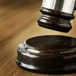 El juicio oral se desarrolló en el TOP de Chillán, Freepik