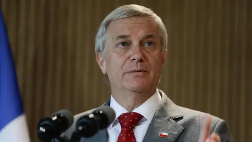 Aprobación del Presidente Kast cayó a 36% en su primer mes de gobierno según encuesta Criteria