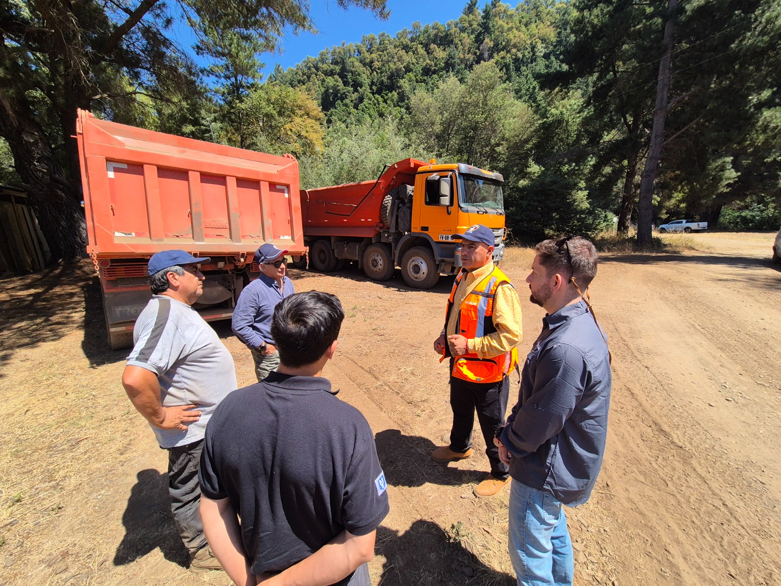 Rucalhue Energía, en colaboración con los municipios locales y las juntas de vecinos, ha concretado mejoras importantes en los caminos de los sectores de Vaitea y Cullinco. / Rucalhue Energía SpA