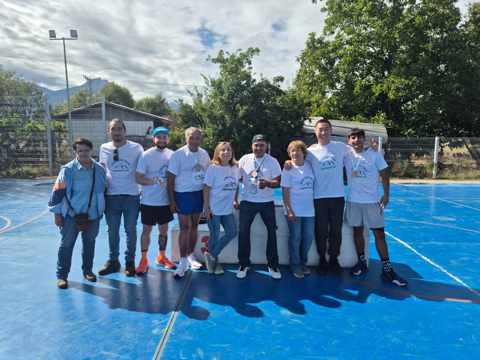 La jornada deportiva convocó a familias completas, personas mayores y atletas de dilatada trayectoria.  / Rucalhue Energía SpA