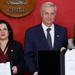 Ambas iniciativas ahora deberán ser discutidas en el Congreso Nacional, Aton