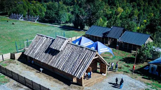 Inauguran Ruka Kawello Ko en Cauñicú como nuevo espacio comunitario para familias pehuenche