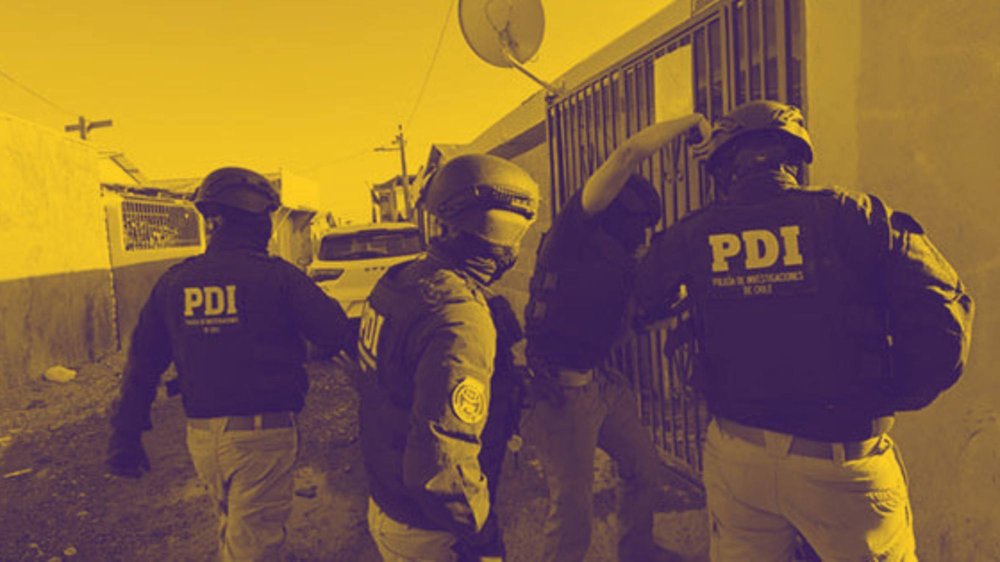 Con firma quincenal quedan dos personas tras ser detenidas con múltiples drogas en Los Ángeles