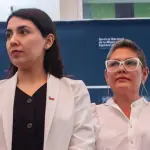 La decisión fue confirmada por el ministro del Interior, Claudio Alvarado, quien explicó que este nuevo antecedente obliga a revisar el proceso antes de concretar cualquier determinación administrativa., Redes sociales