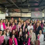 Durante la actividad se dispuso un espacio con fotografías y reseñas individuales que permitió a las asistentes conocer los perfiles y trayectorias de las participantes., Cedida