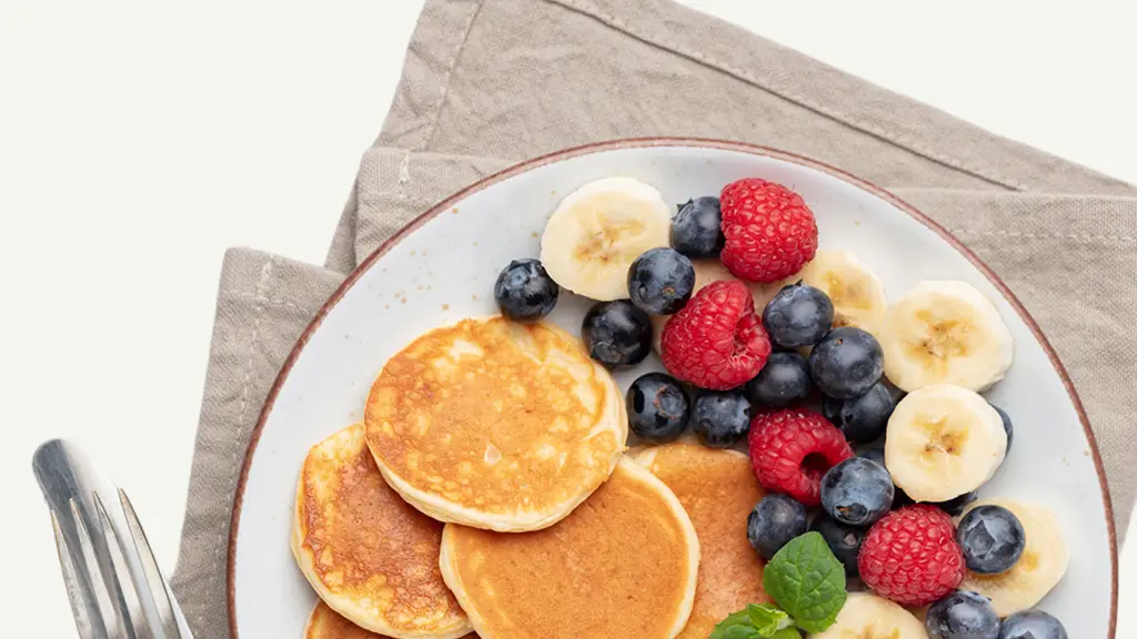 Angélica María Barra R.  Nutricionista - Preparador Físico, Nutricionista Clínica en Viuclinic, Especialista en Nutrición Basada en Plantas, Miembro de SOCHIMENUP Sociedad Chilena de Medicina y Nutrición Preventiva