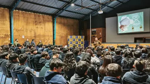 Charla de Carabineros buscó sensibilizar a estudiantes de Quilaco sobre consumo de drogas