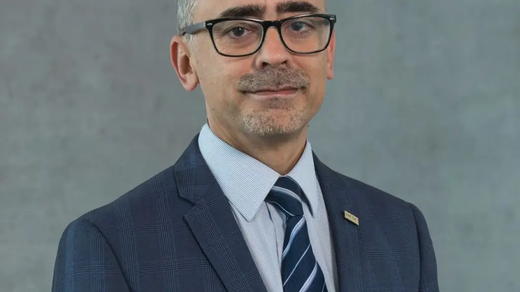 Erik Álvarez, Cedida