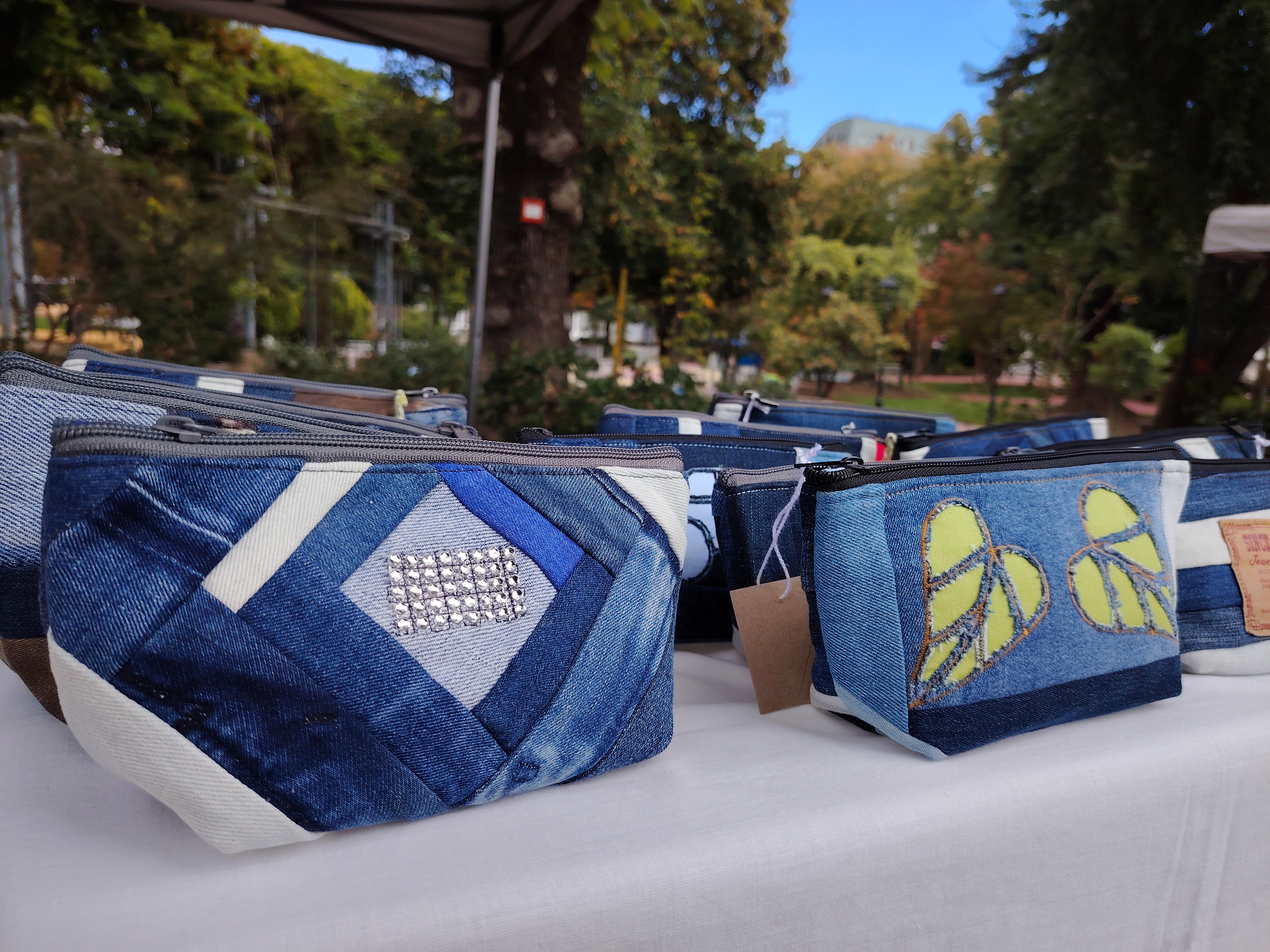 Lo que diferencia el trabajo de Jacqueline es su manera de confeccionar las piezas.  / Diario La Tribuna