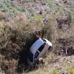 Personal de emergencia trabajó en el kilómetro 35 de la Ruta de la Madera tras el accidente registrado durante la mañana de este miércoles en Santa Juana., Cedida
